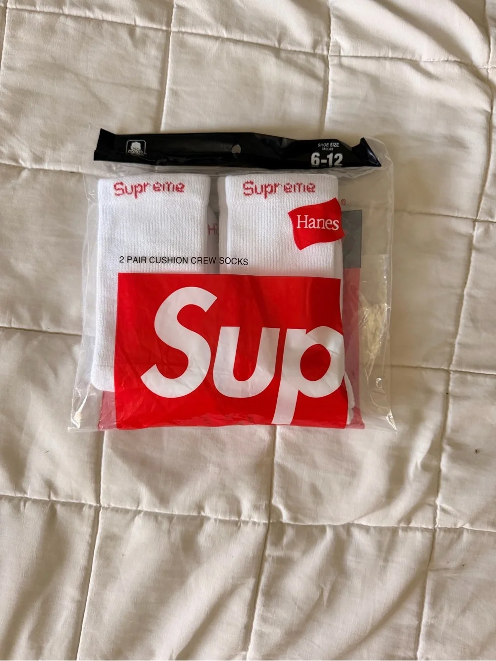 Supreme White Logo Crew Socks